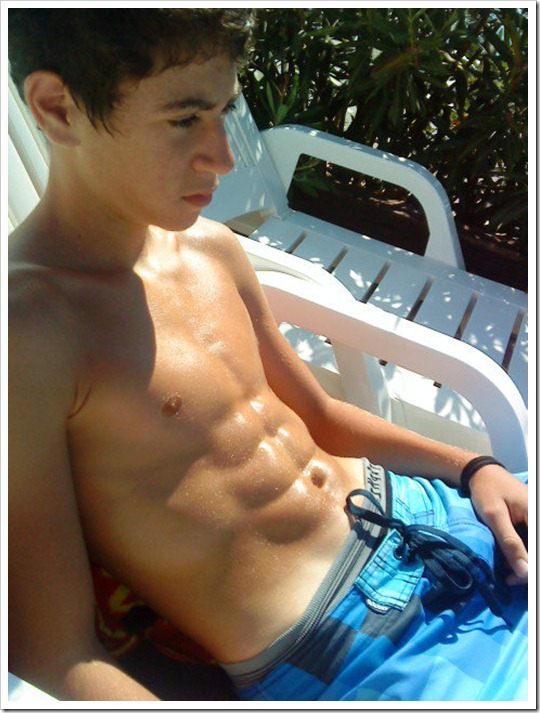 sweaty-pool-twink