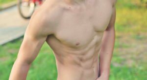 Toned Muscle Twink