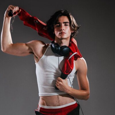 Crop Top Twink Muscle