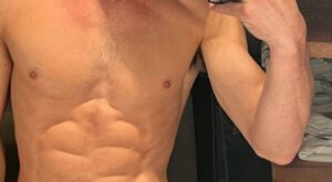 Abs Check Selfie