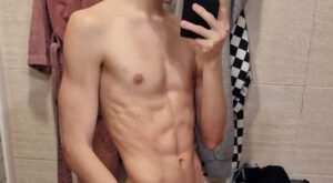 Skinny Boy Selfie